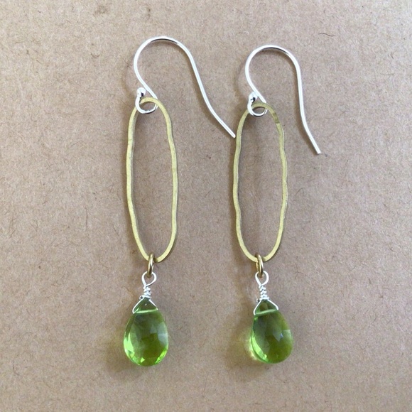 Peridot sundance charm artisan Earrings - Picture 3 of 8